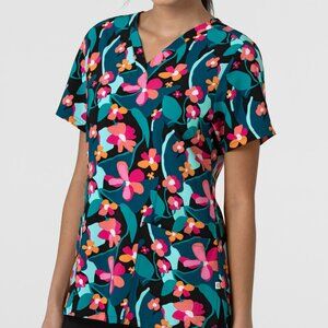 3XL Wink Fashion Prints Women's Fitted 3-Pocket V-Neck 6657 wfwd